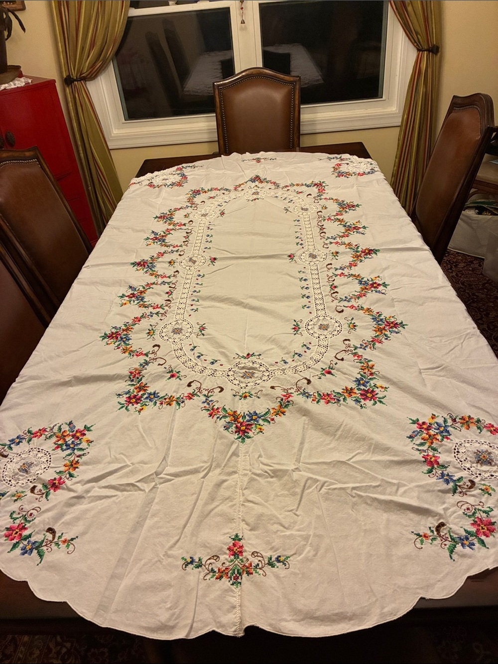White Embroidered Floral Tablecloth - Multicolor Accents with 11 napkins